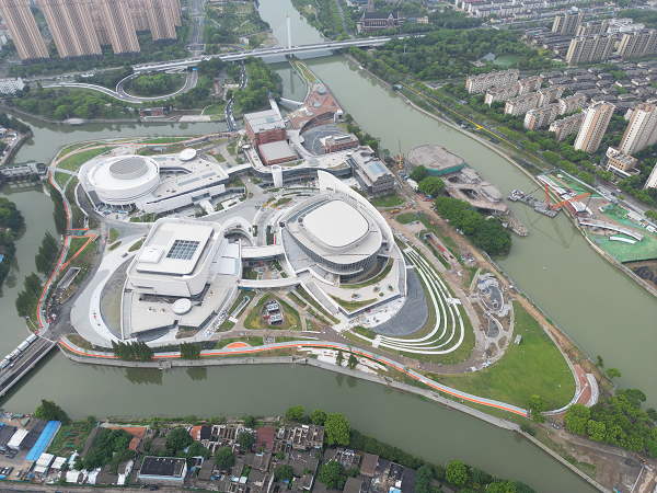 0112【凯发k8国际安装投稿官网】凯发k8国际安装参建的江阴国乐岛项目顺利竣工开岛.png